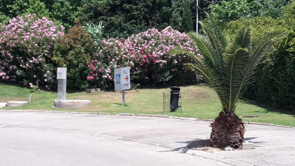 Ibis Budget Marseille Est Porte D'Aubagne Kültér fotó